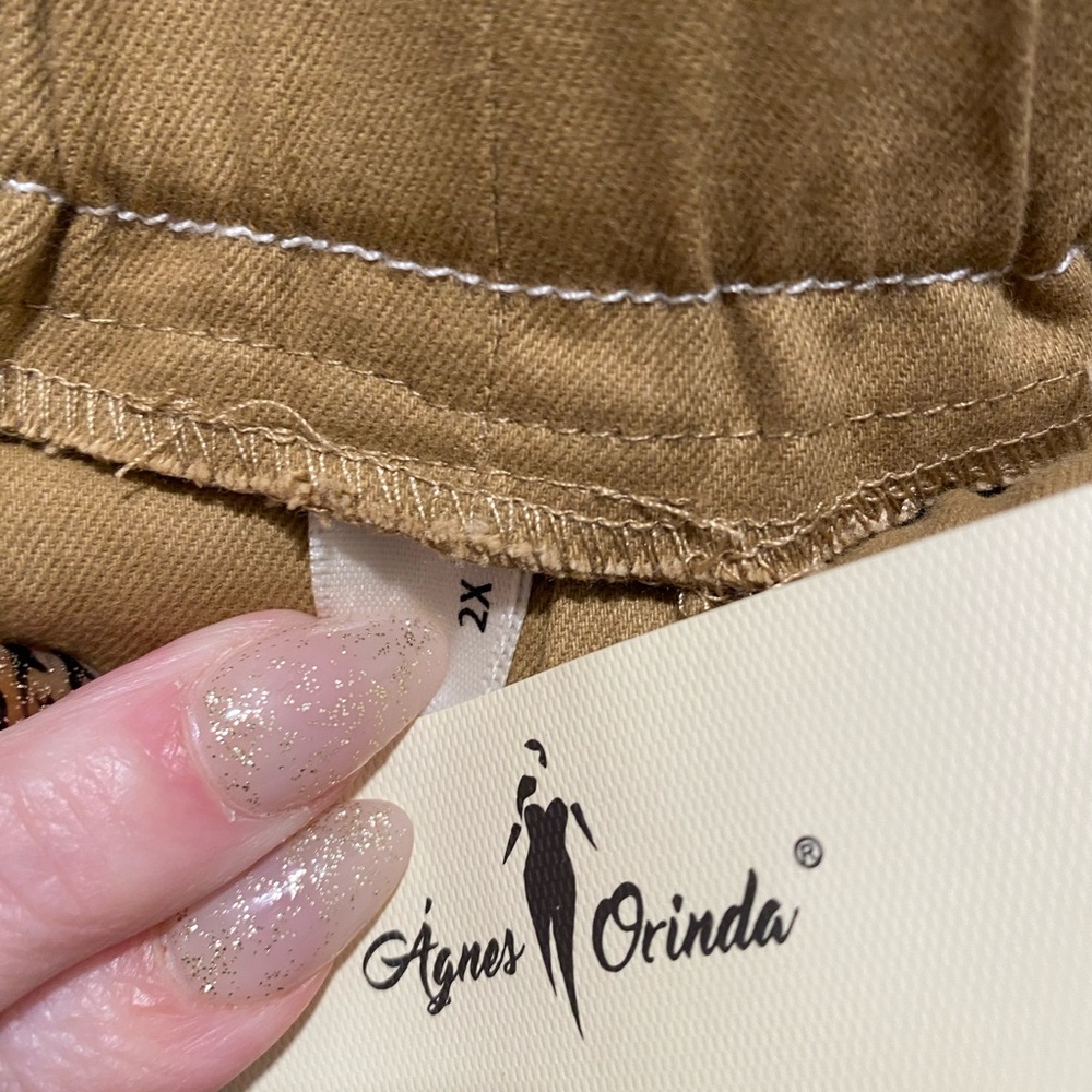 Agnes Orinda Women’s Cargo Crop Pants - Picture 2 of 5